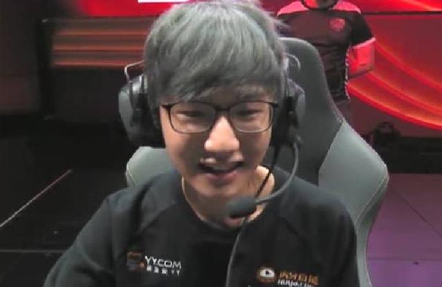 他的